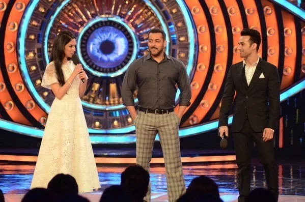 Bollywood Actor Pulkit Samrat promotes ‘Sanam Re’ on Salman Khan’s ‘Bigg Boss 9’